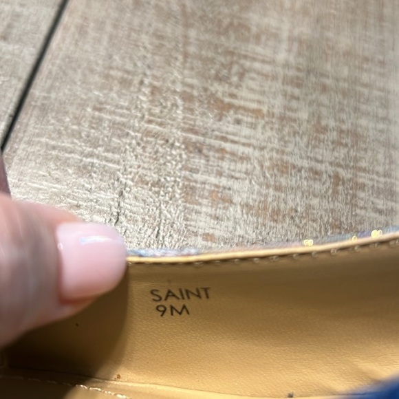 Tahari Saint Floral Slingback Heels NWOB/T Size 9 Beautiful shoes!! - Picture 5 of 9